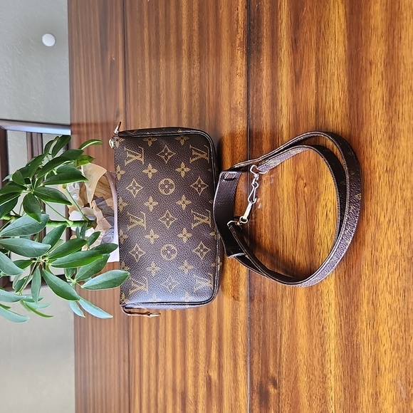 Mini Pochette Lv Long Strap LV Pochette Tirette Shoulder Strap